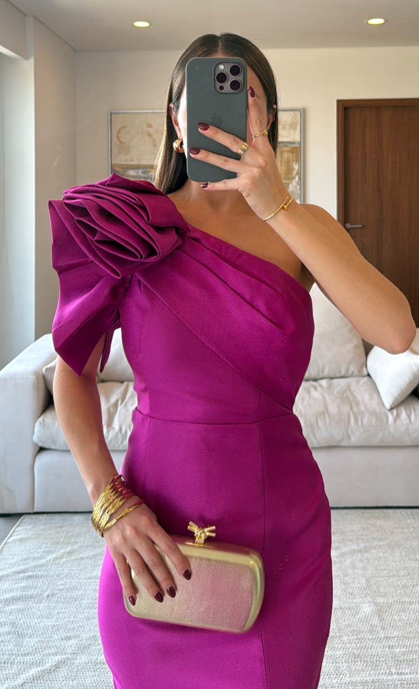 ALICIA VESTIDO MAGENTA CON FLOR