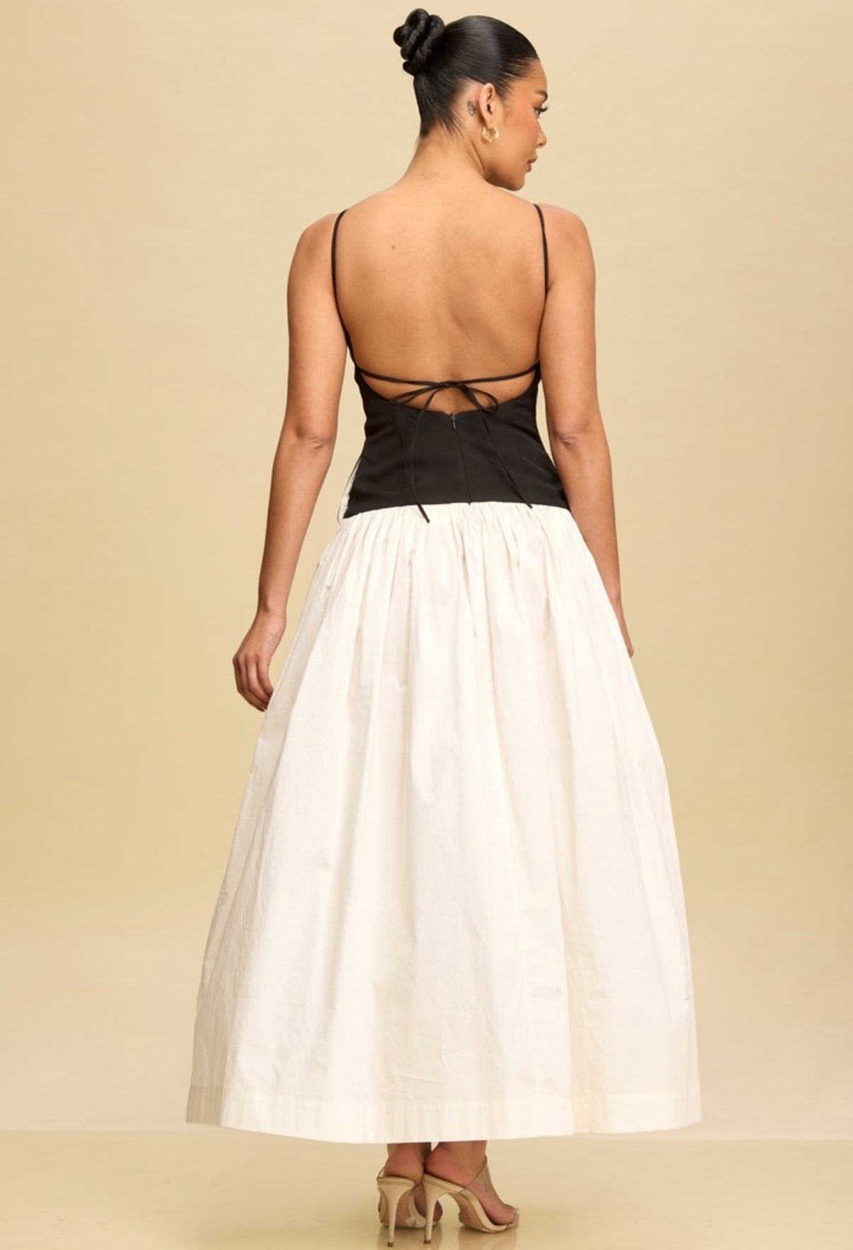 ITALIA VESTIDO NEGRO BLACO