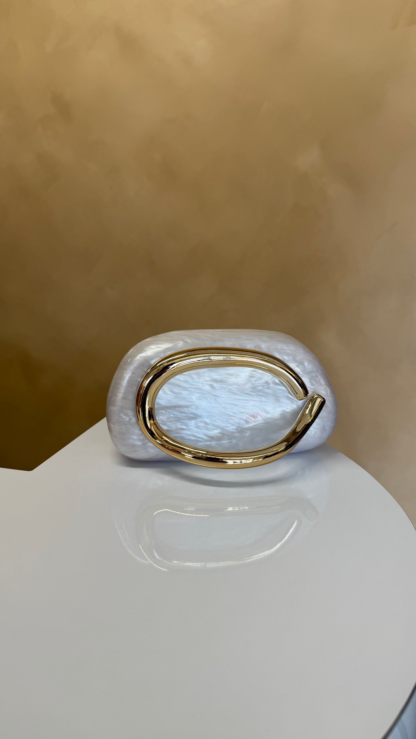 BOLSO CONCHA CON DORADO