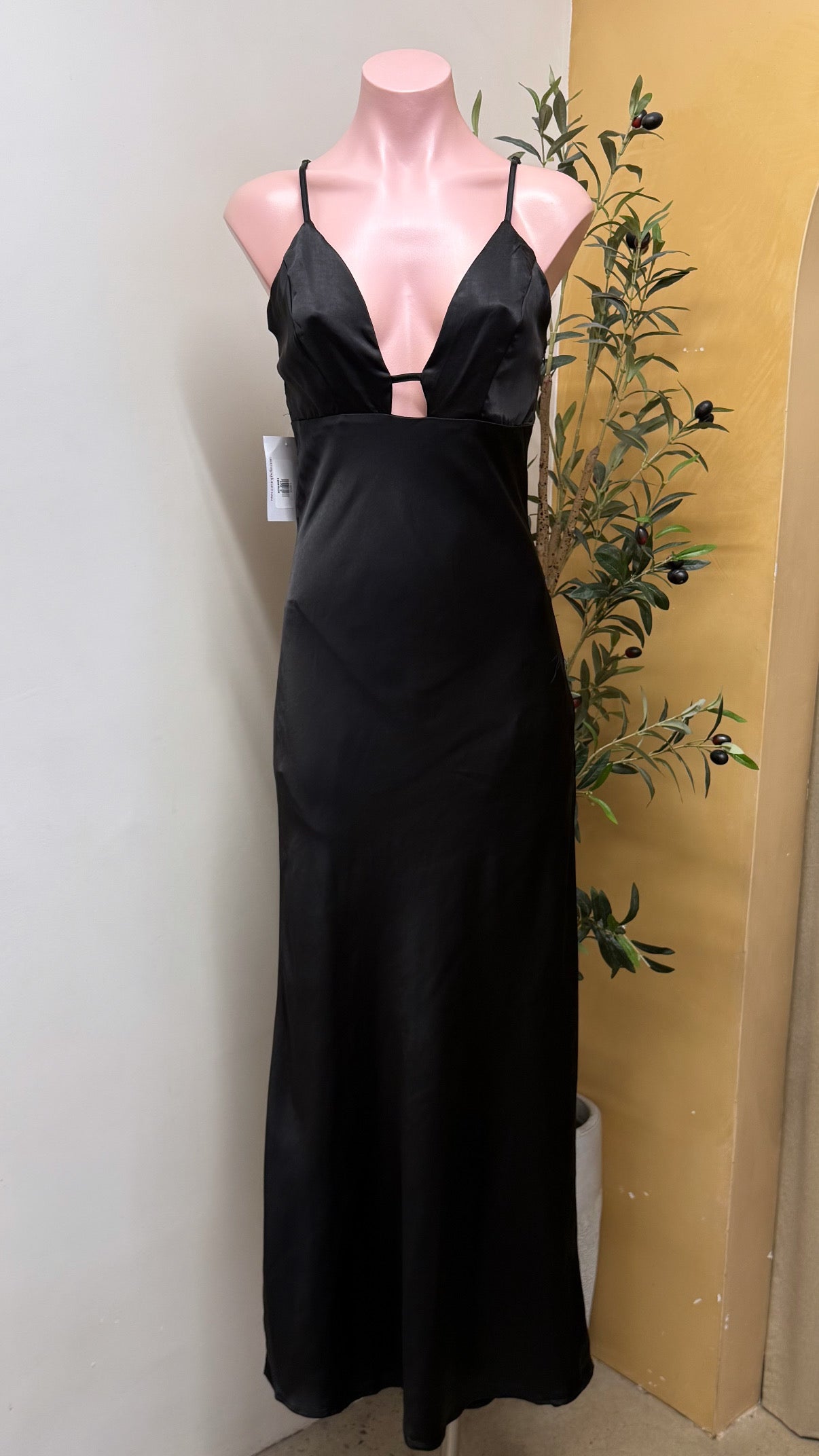 VESTIDO NEGRO
