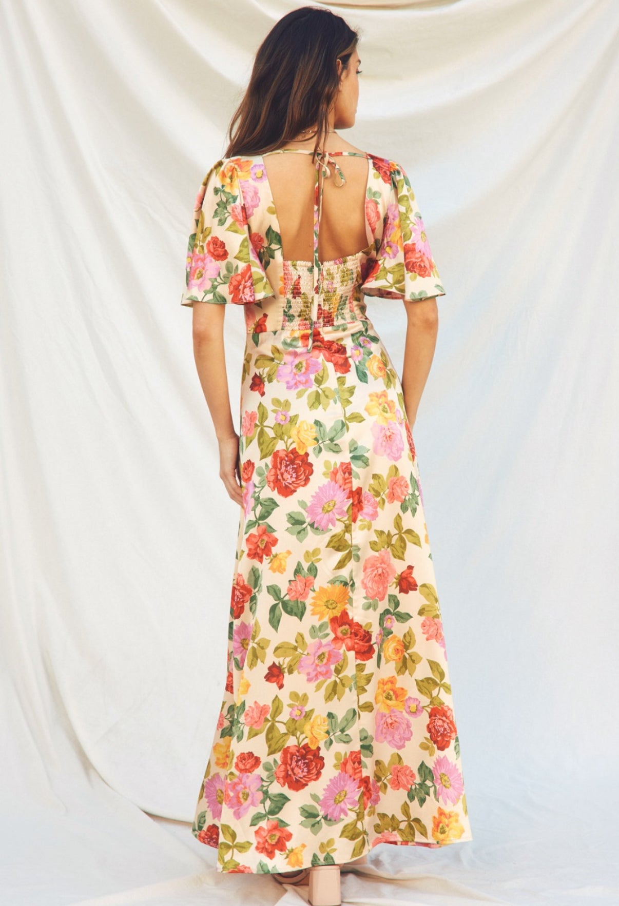 VESTIDO BEIGE ESTAMPADO