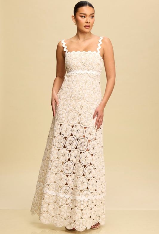 BEATRIZ VESTIDO BEIGE BORDADO