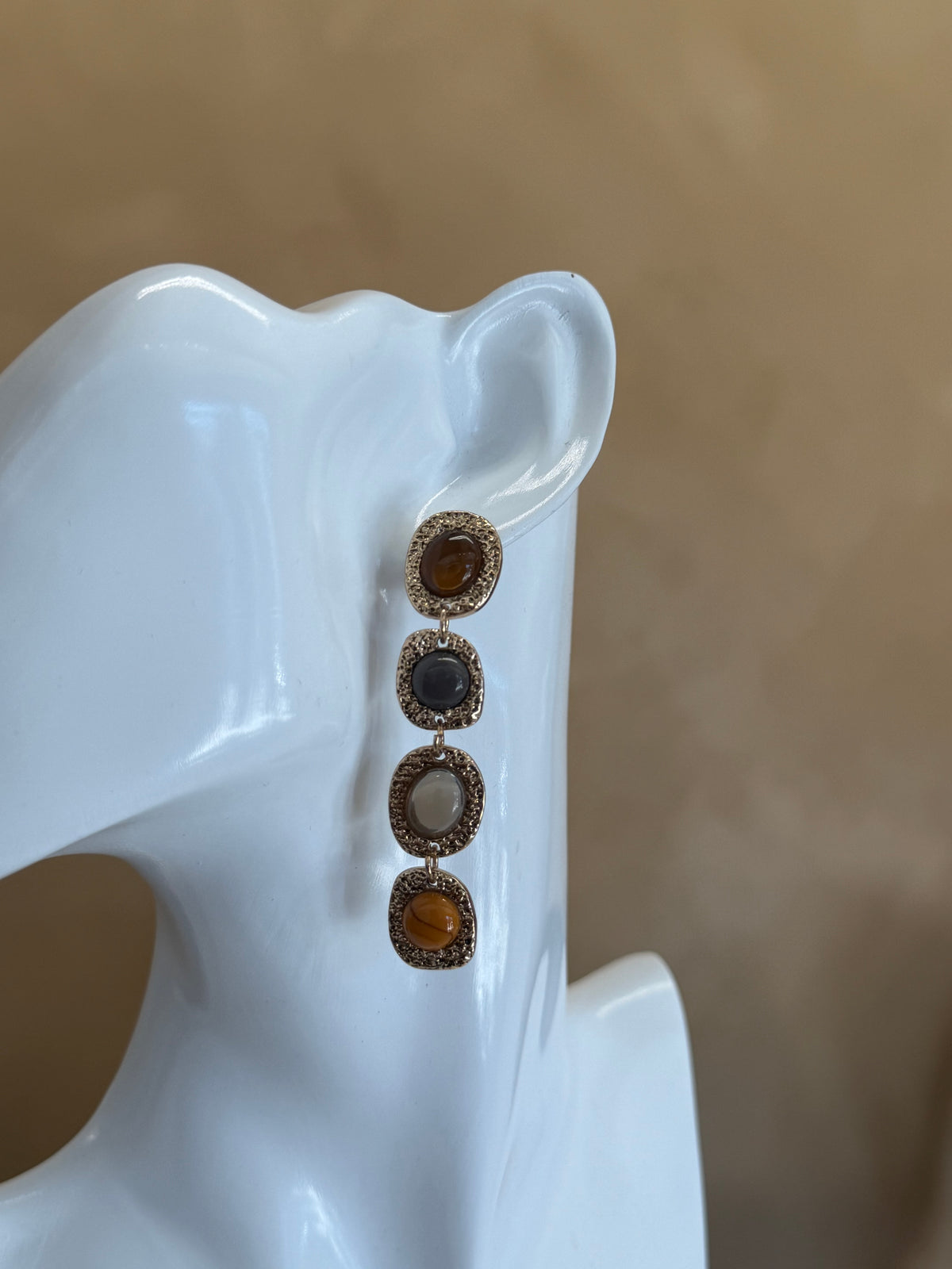 ARETE DORADO CON TERRACOTA