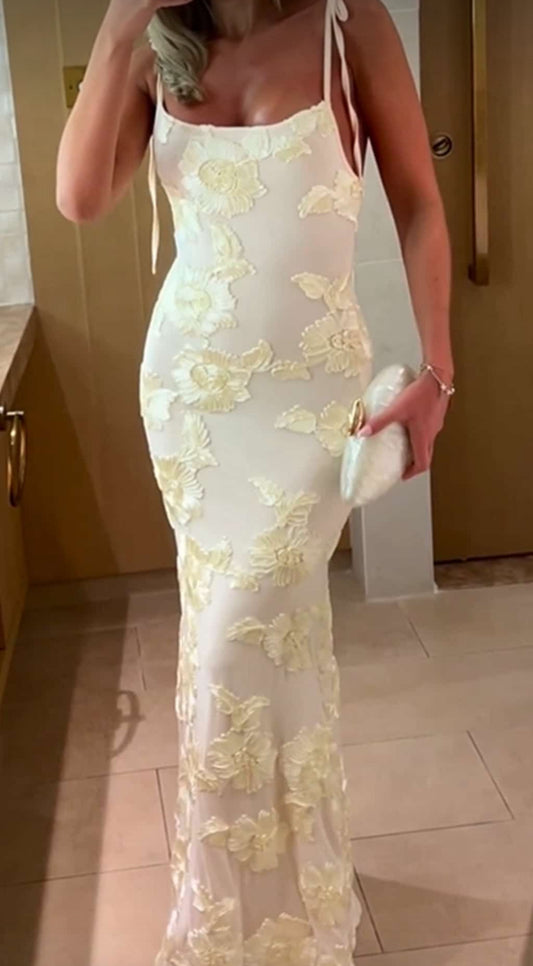 VESTIDO BEIGE BORDADO