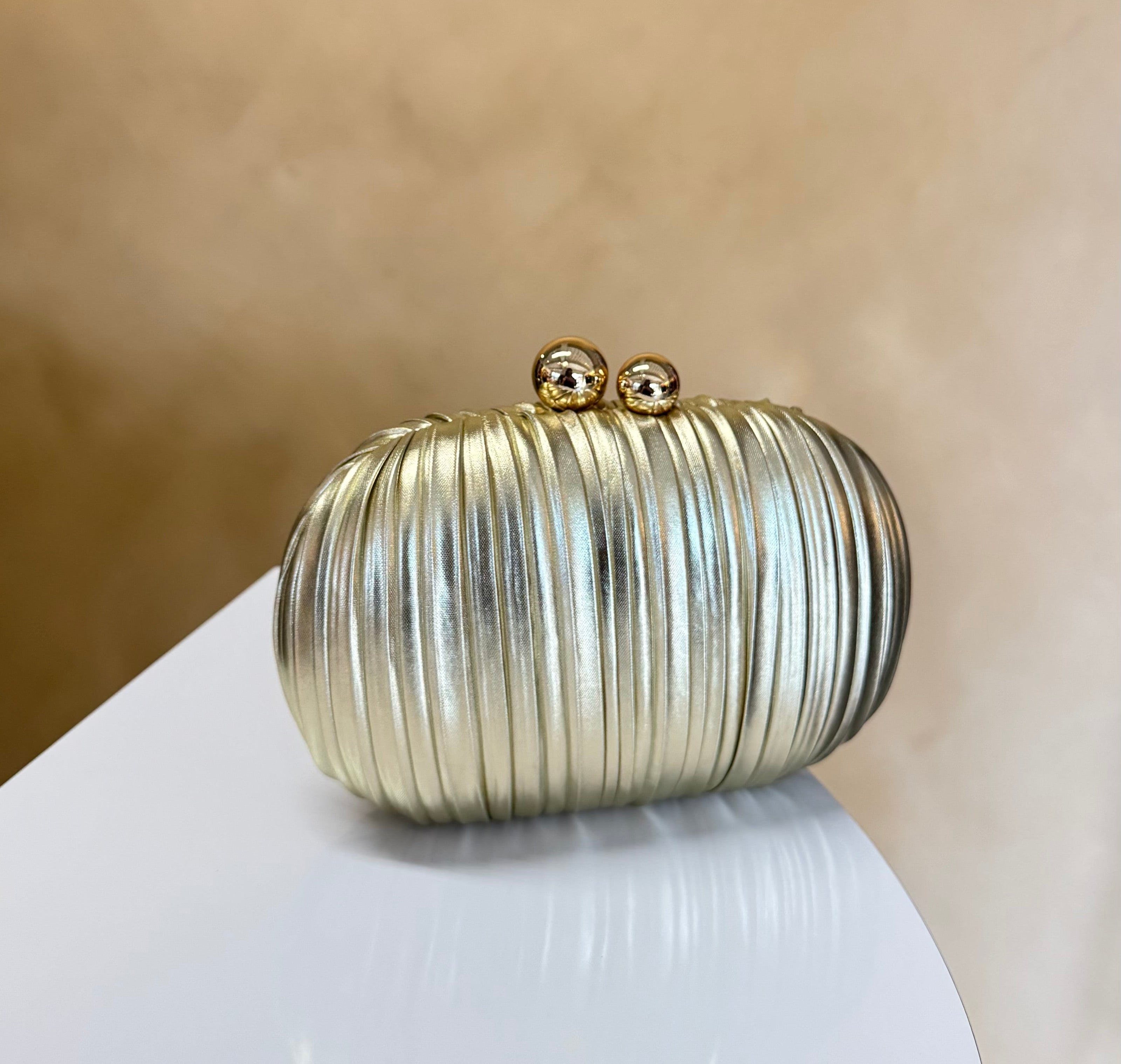 BOLSO DORADO