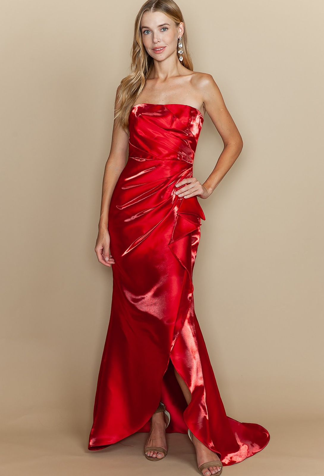 VESTIDO ROJO STRAPLESS