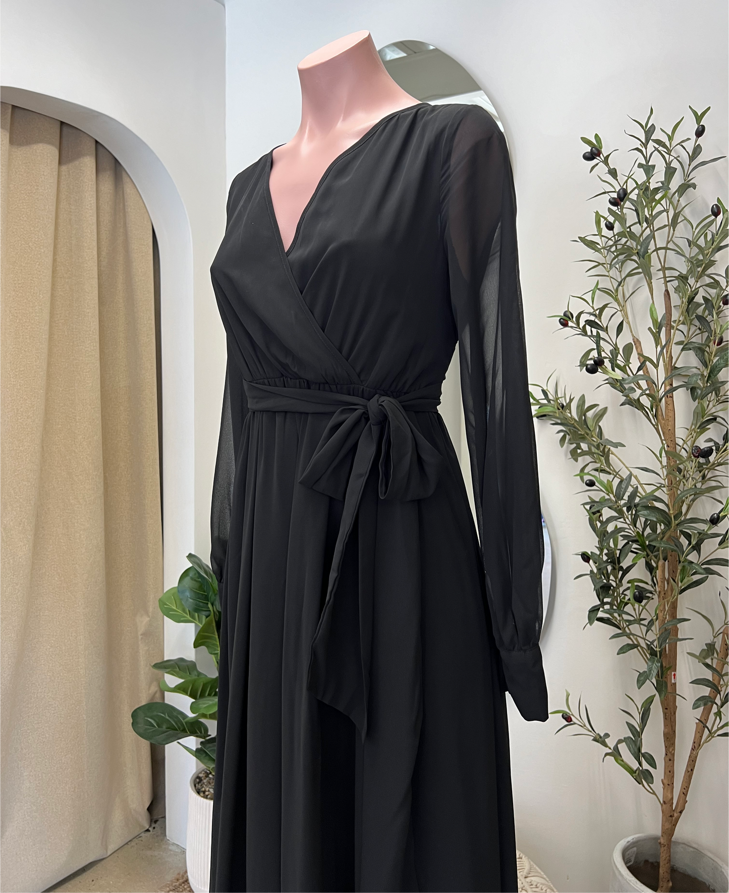 VESTIDO NEGRO MAXI