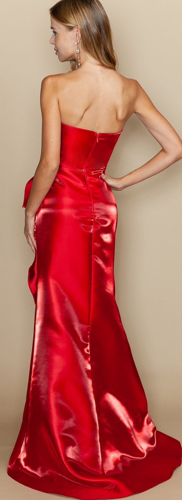 VESTIDO ROJO STRAPLESS