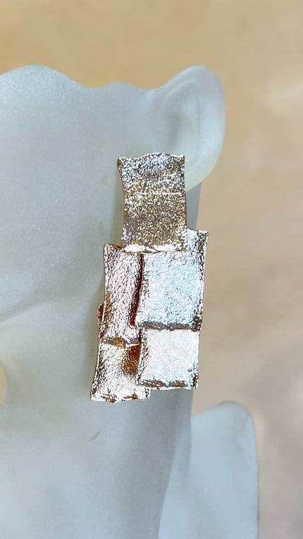 ARETE DORADO CON CONCHA