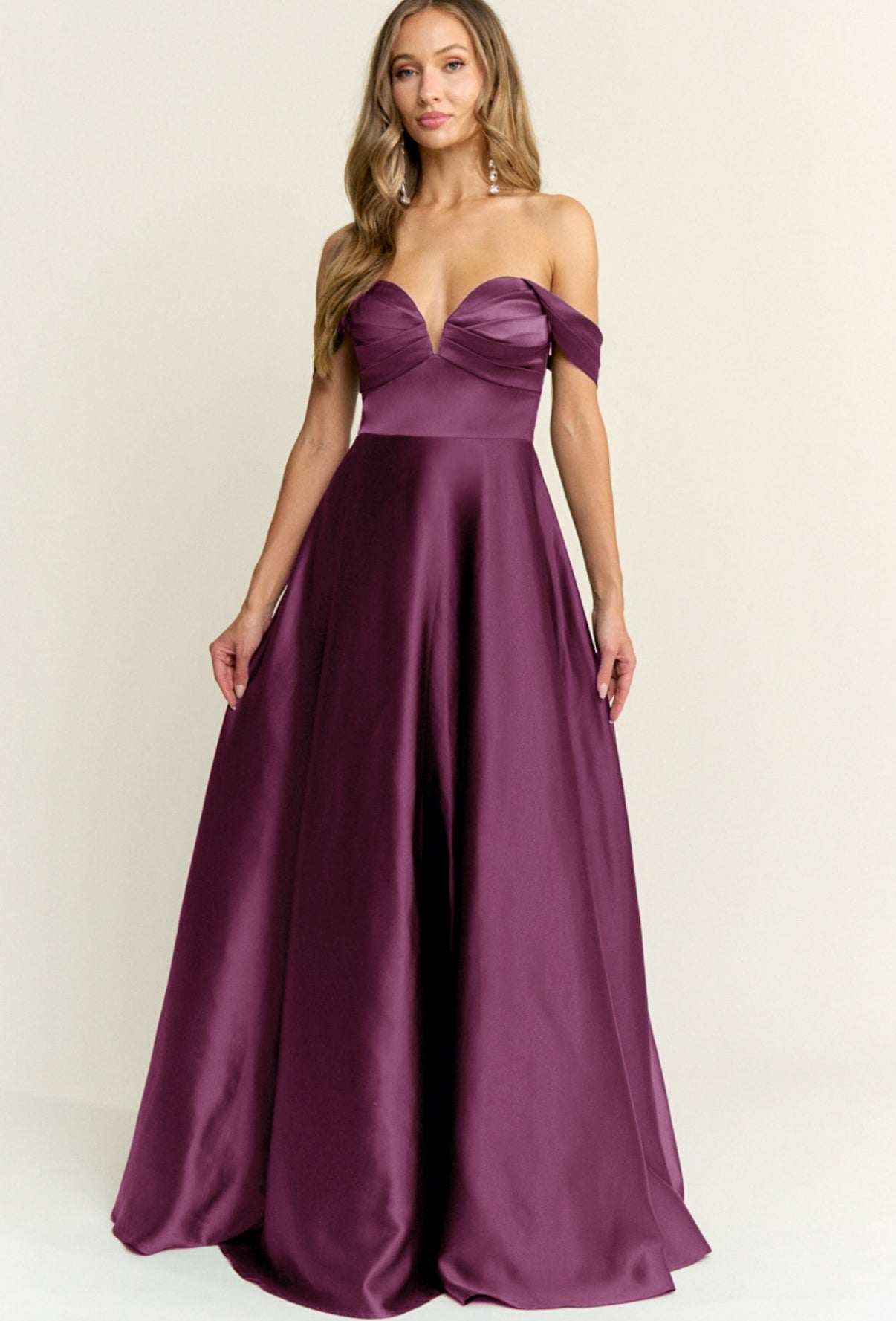 VESTIDO MORADO SATÉN