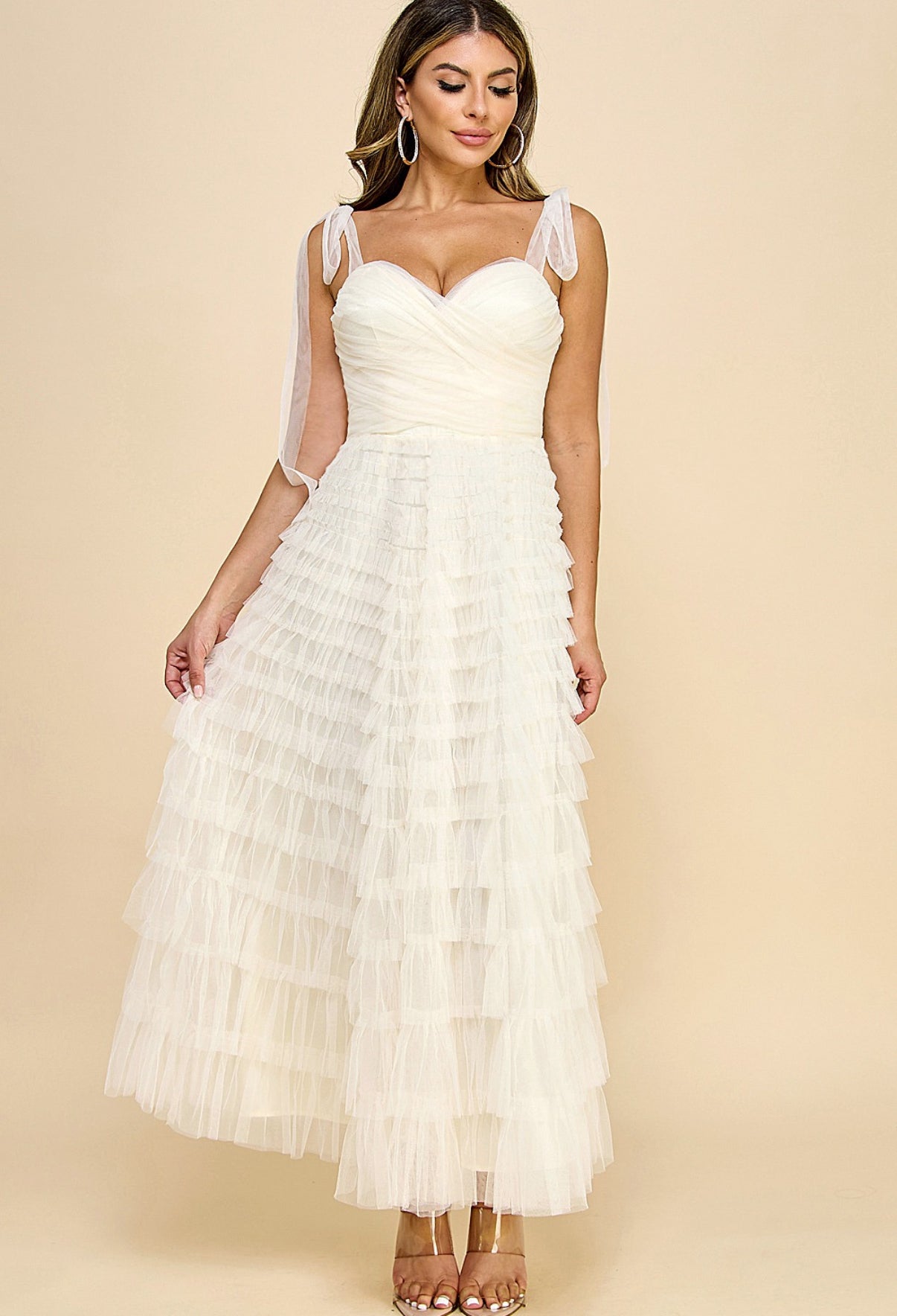 VESTIDO BEIGE DE TUL