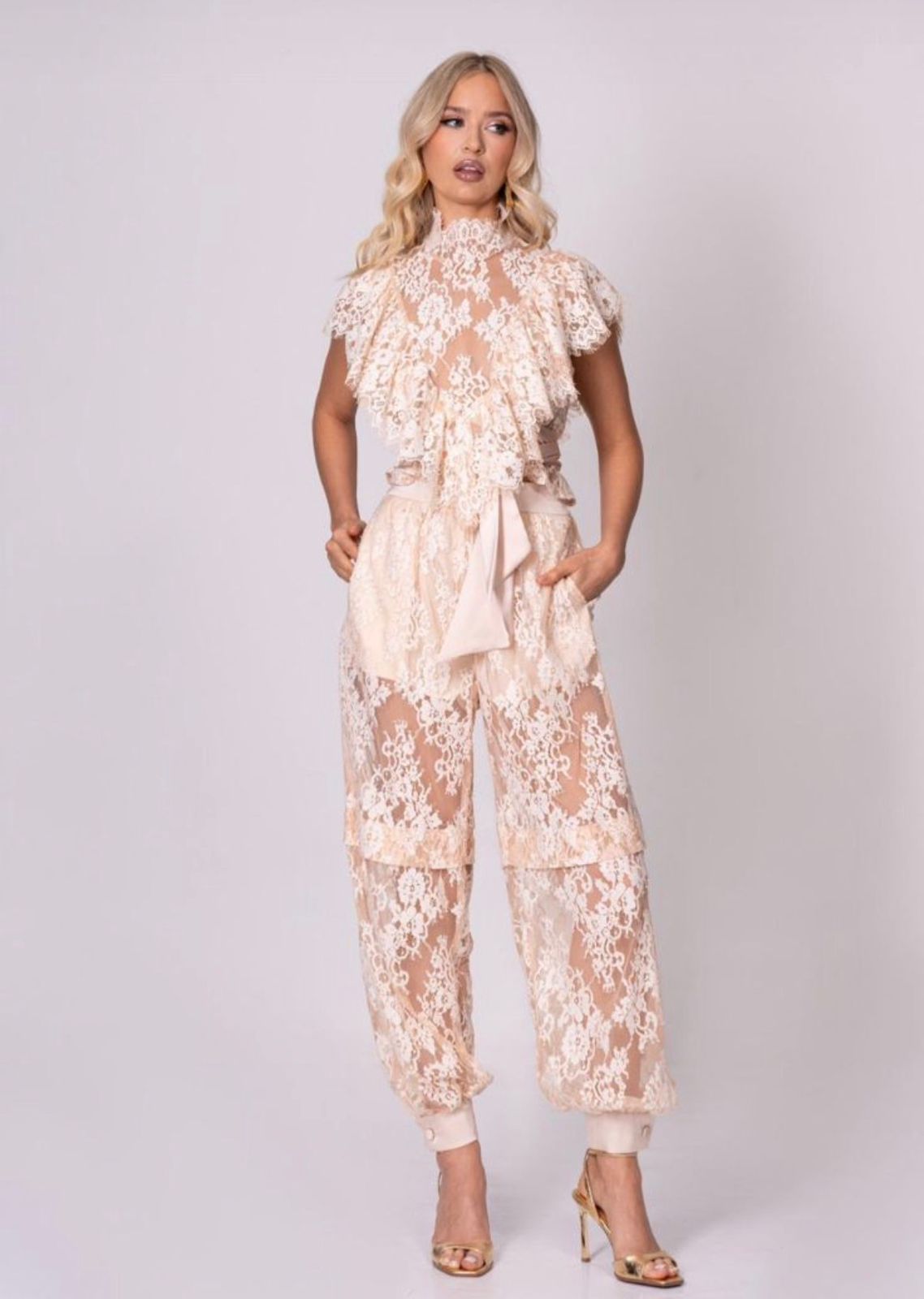 SET BEIGE ENCAJE